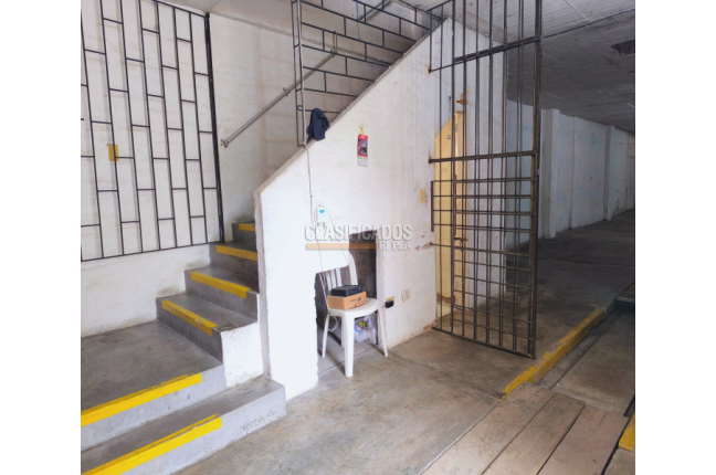 Locales y Bodegas, Alquiler, Cristóbal Colón - $8.000.000