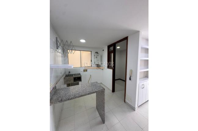 Apartamentos, Alquiler, Cristales - $4.600.000