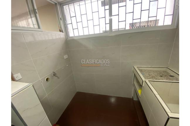 Apartamentos, Alquiler, Colseguros - $1.350.000
