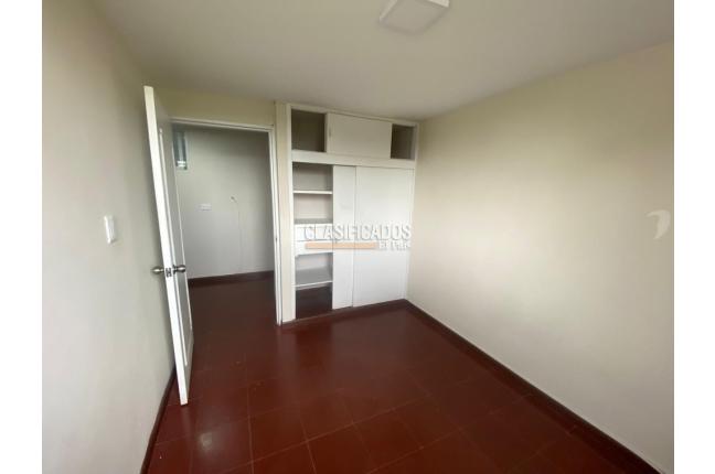 Apartamentos, Alquiler, Colseguros - $1.350.000