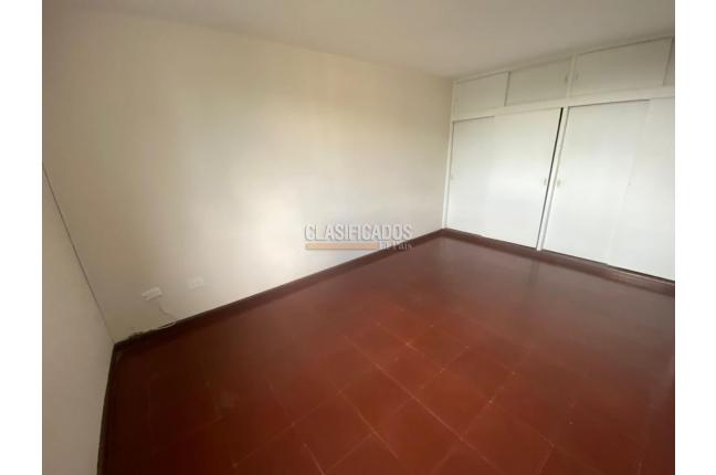 Apartamentos, Alquiler, Colseguros - $1.350.000
