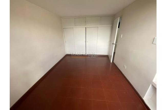 Apartamentos, Alquiler, Colseguros - $1.350.000