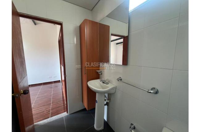 Casas, Alquiler, La Calera - $1.700.000