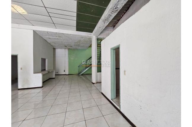 Locales y Bodegas, Alquiler, Flora Industrial - $9.500.000