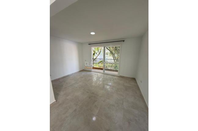 Apartamentos, Alquiler, Ciudad Pacifica - $1.200.000