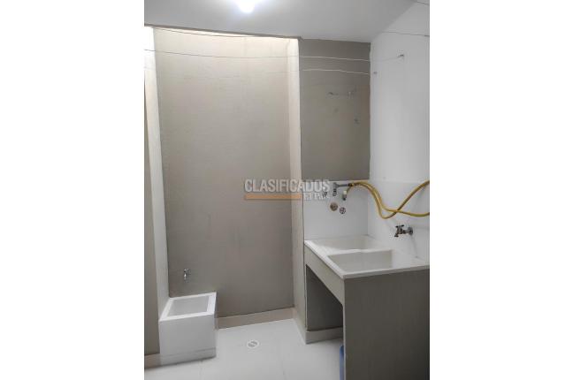 Casas, Alquiler, Ciudad Country - $2.700.000