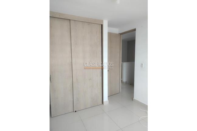 Casas, Alquiler, Ciudad Country - $2.700.000