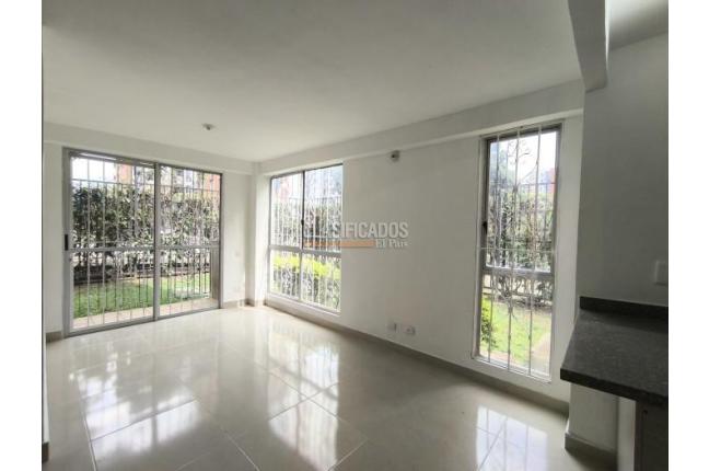 Apartamentos, Alquiler, Ciudad Melendez - $1.350.000