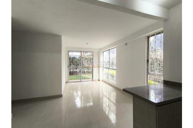 Apartamentos, Alquiler, Ciudad Melendez - $1.350.000