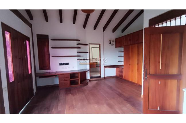 Casas, Venta en Yumbo