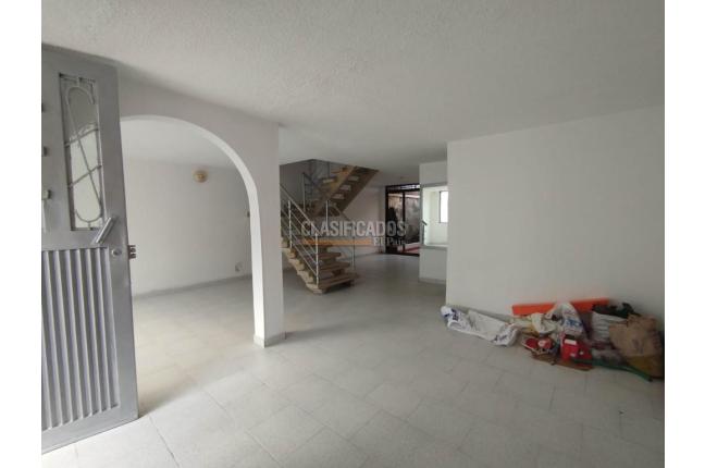 Casas, Alquiler en Ciudad Los Álamos