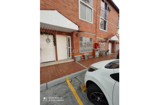 Casas, Venta, Caney - $300.000.000