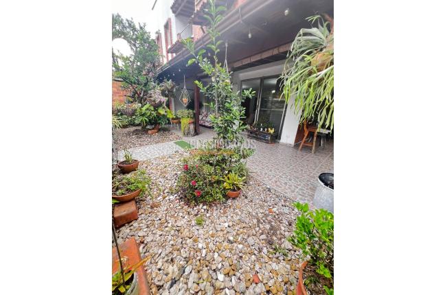 Casas, Venta en Ciudad Jardín