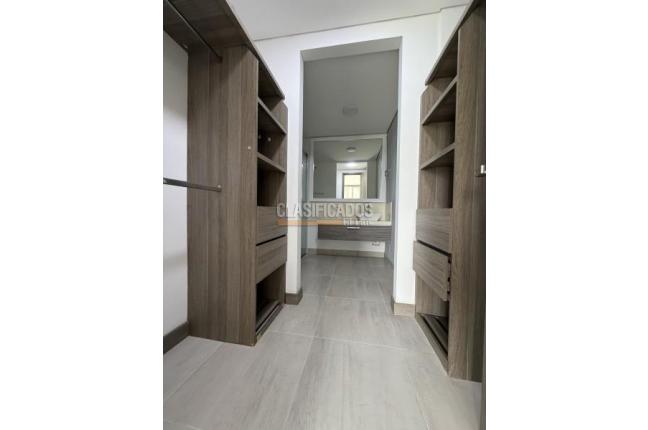 Apartamentos, Alquiler, Miraflores - $3.300.000