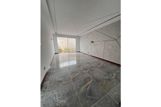 Casas, Venta en La Hacienda