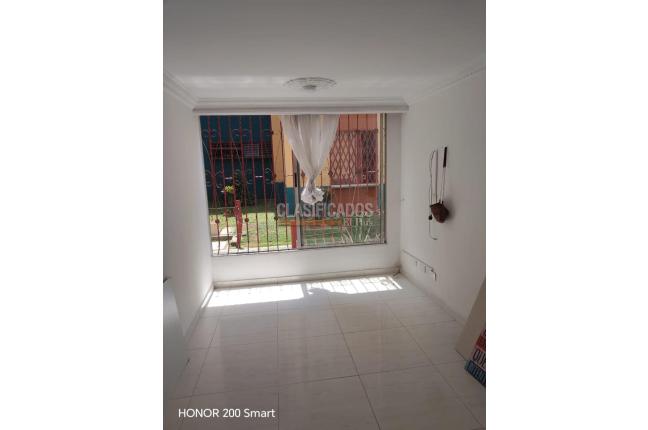 Apartamentos, Alquiler en Calima