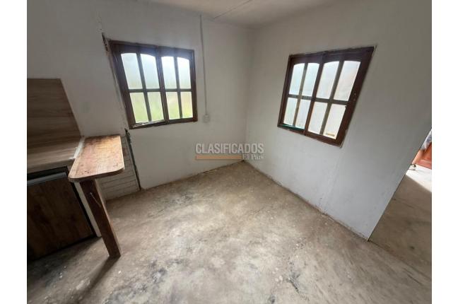Casas, Alquiler, Giron - $850.000