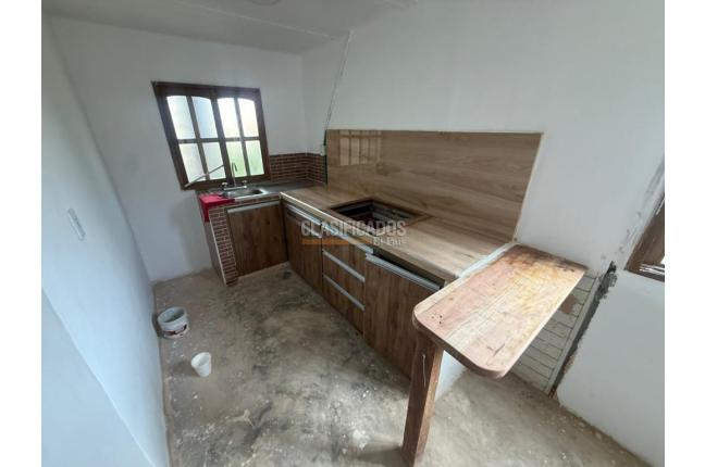 Casas, Alquiler, Giron - $850.000