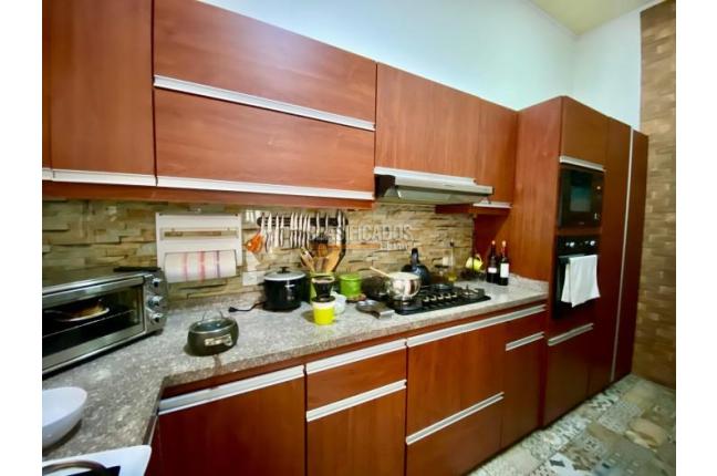 Casas, Venta, Libertadores - $470.000.000