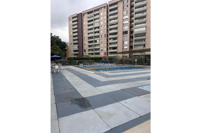 Apartamentos, Venta en La Flora