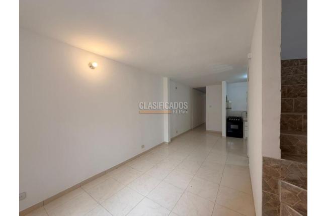 Casas, Alquiler, Calicanto - $1.700.000