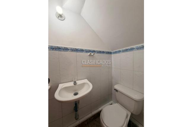 Casas, Alquiler, Calicanto - $1.700.000