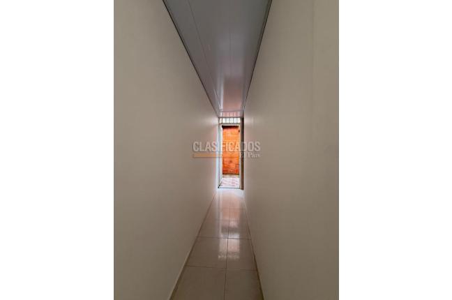 Casas, Alquiler, Calicanto - $1.700.000