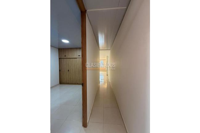 Casas, Alquiler, Calicanto - $1.700.000