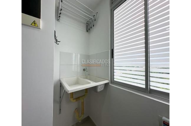 Apartamentos, Alquiler, La Hacienda - $3.800.000