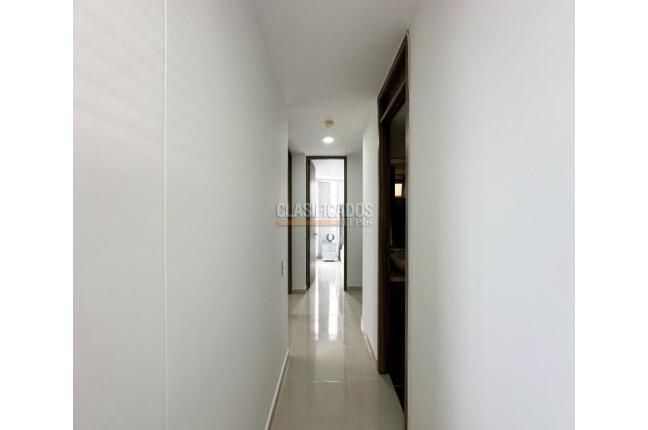 Apartamentos, Alquiler, La Hacienda - $3.800.000