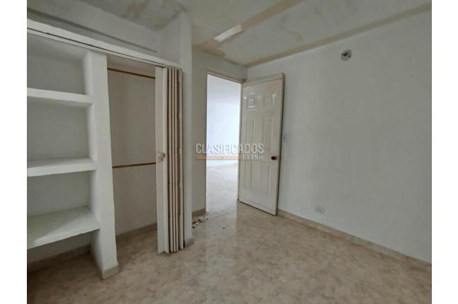 Apartamentos, Alquiler, La Esmeralda - $1.400.000