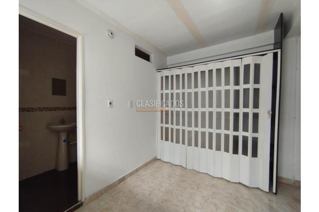 Apartamentos, Alquiler, La Esmeralda - $1.400.000