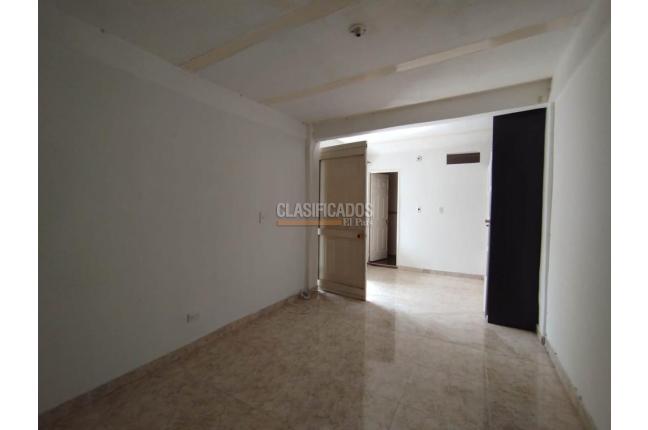 Apartamentos, Alquiler, La Esmeralda - $1.400.000