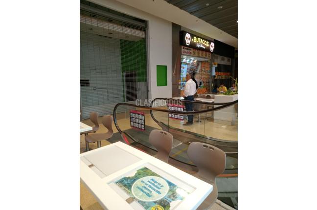 Locales y Bodegas, Venta en Centro Ccial. La Estación