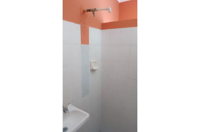 VENDO EDIFICIO TRES PISOS COMPLETO CON NEGOCIO - Negocios Establecidos