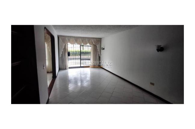Apartamentos, Venta en Las Quintas de Don Simón
