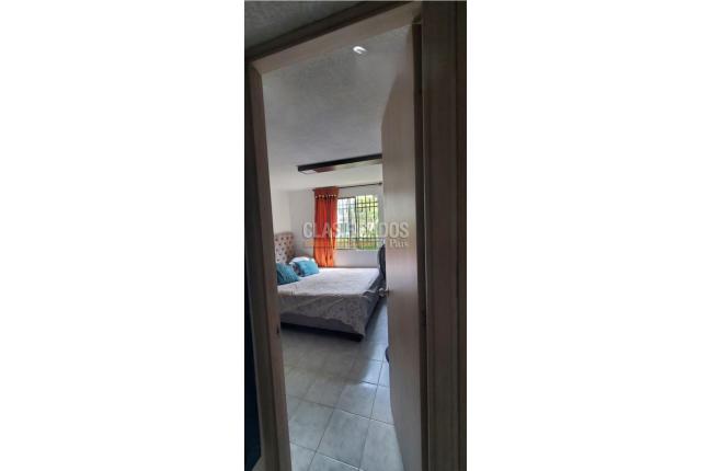 Apartamentos, Venta, Cañaverales - $215.000.000