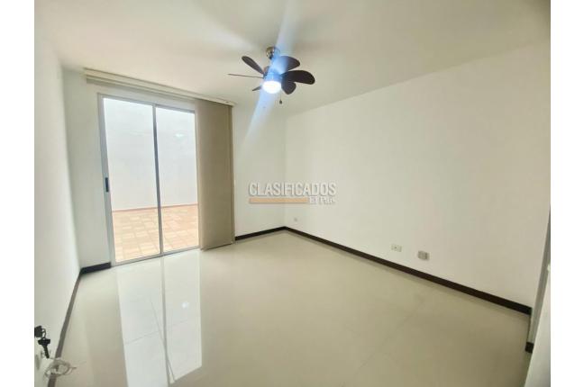 Apartamentos, Alquiler, Cristales - $2.850.000