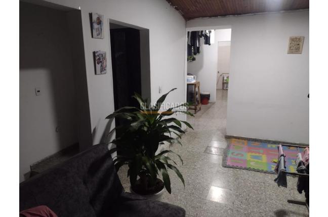 Casas, Venta, Floralia - $210.000.000