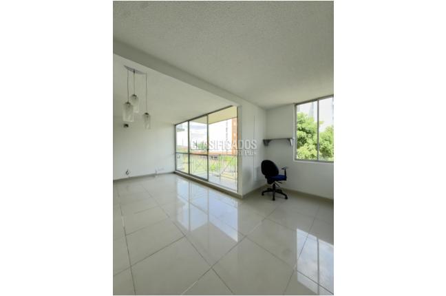 Apartamentos, Venta en Valle del Lili