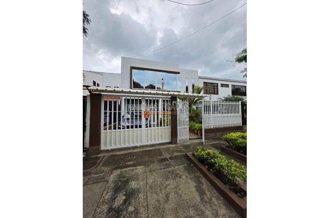 Casas, Venta en La Hacienda