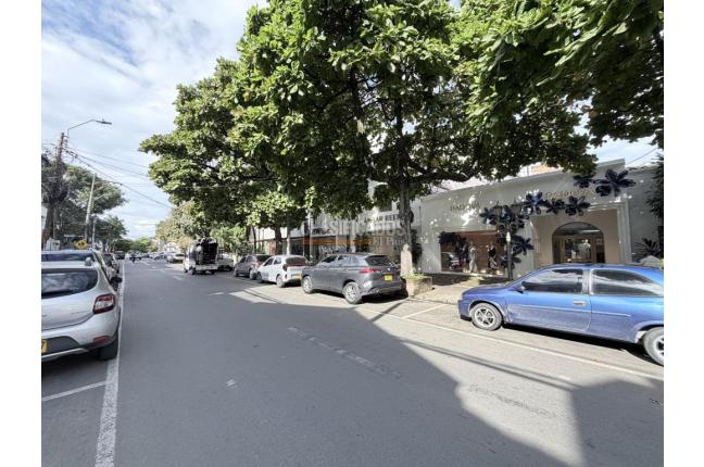 Locales y Bodegas, Alquiler, Granada - $4.800.000