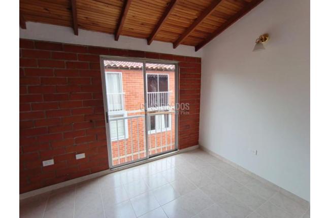 Casas, Alquiler, Caney - $2.200.000