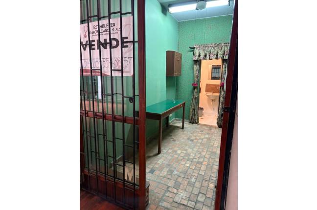 Locales y Bodegas, Venta en Centenario