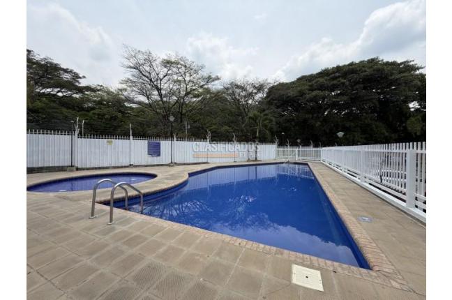 Apartamentos, Venta en El Refugio