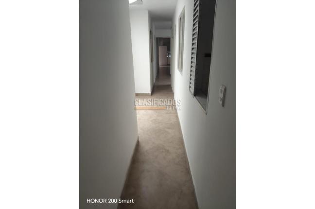 Casas, Alquiler, Champagñat - $2.300.000