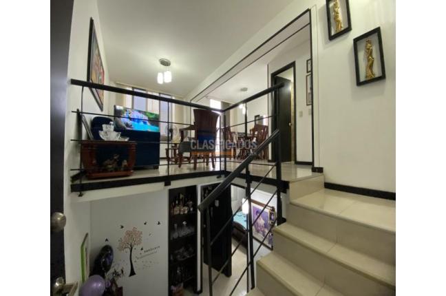 Apartamentos, Venta en Valle del Lili