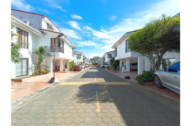 Casas, Alquiler en Ciudadela Pasoancho