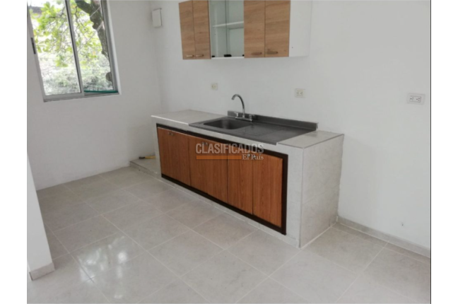 Casas, Alquiler, Industrial - $1.350.000