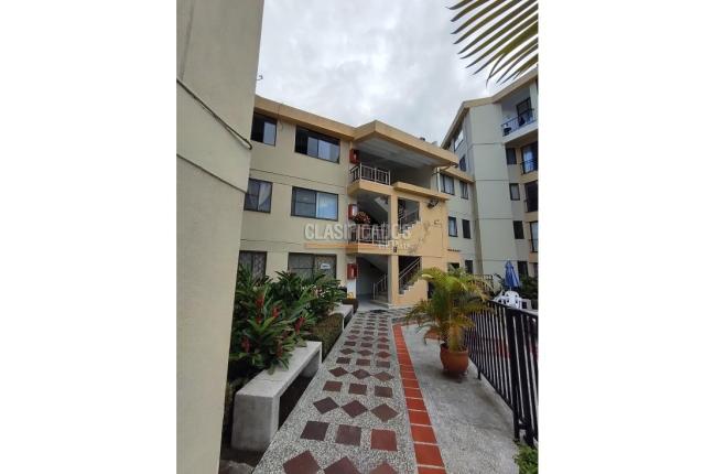Apartamentos, Venta en El Refugio